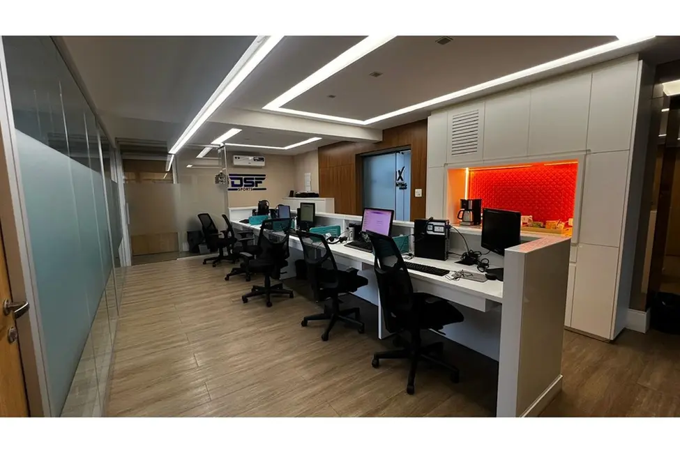 Foto 3 de Sala Comercial à venda, 121m2 em Jardim Paulista, São Paulo - SP