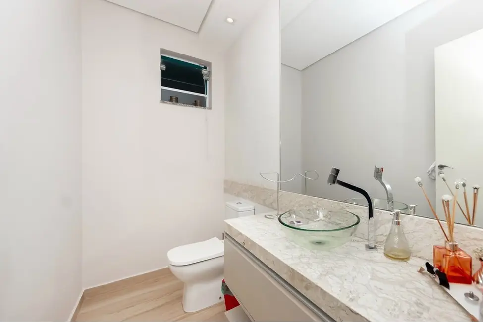 Foto 5 de Casa com 3 quartos à venda, 217m2 em Água Fria, São Paulo - SP