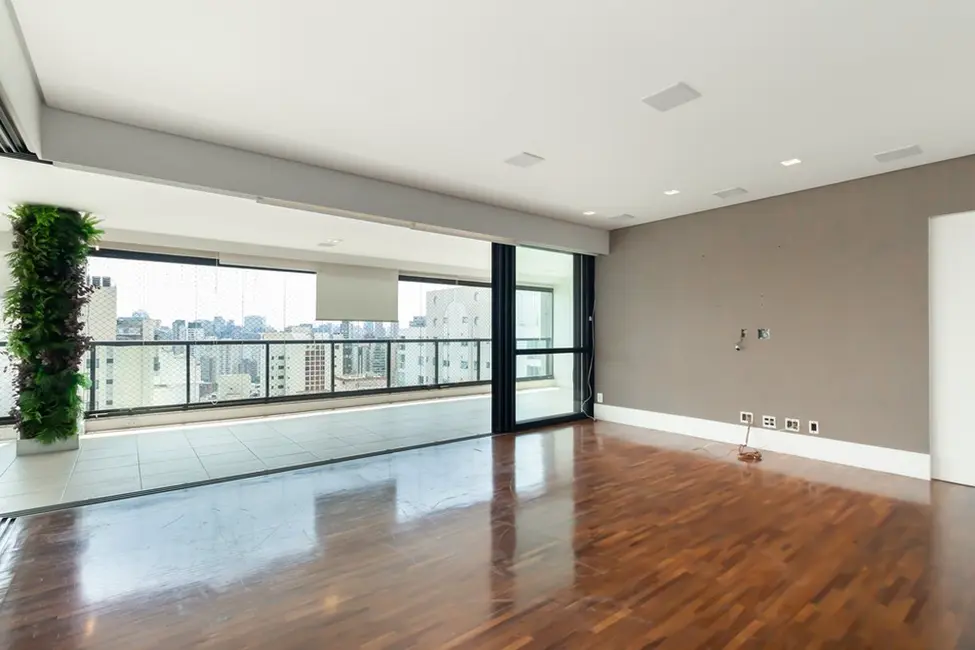 Foto 1 de Apartamento com 3 quartos à venda, 184m2 em Vila Uberabinha, São Paulo - SP