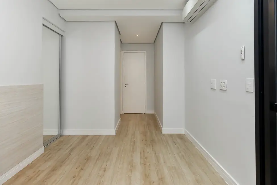 Foto 2 de Apartamento com 3 quartos à venda, 184m2 em Vila Uberabinha, São Paulo - SP