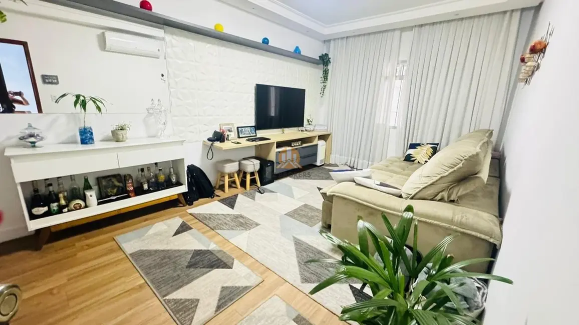 Foto 2 de Casa com 3 quartos à venda, 131m2 em Parque Maria Domitila, São Paulo - SP