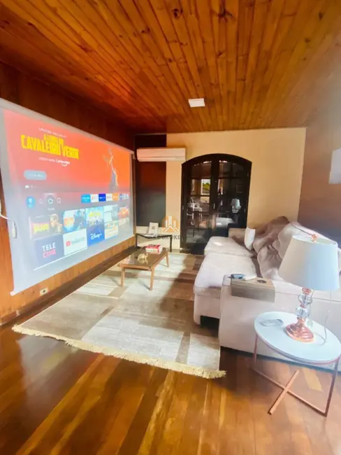 Casa com 3 quartos à venda, 200m2 em Atuba, Curitiba - PR - imagem 5 Foto 5 de Casa com 3 quartos à venda, 200m2 em Atuba, Curitiba - PR