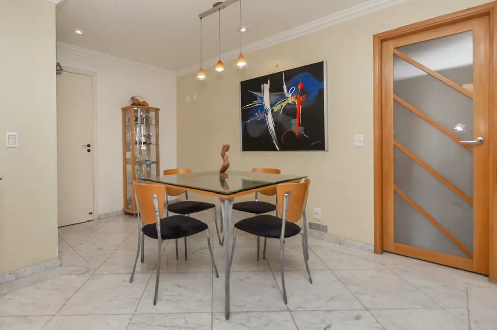 Apartamento com 4 quartos à venda, 206m2 em Moema, São Paulo - SP - imagem 7 Foto 7 de Apartamento com 4 quartos à venda, 206m2 em Moema, São Paulo - SP