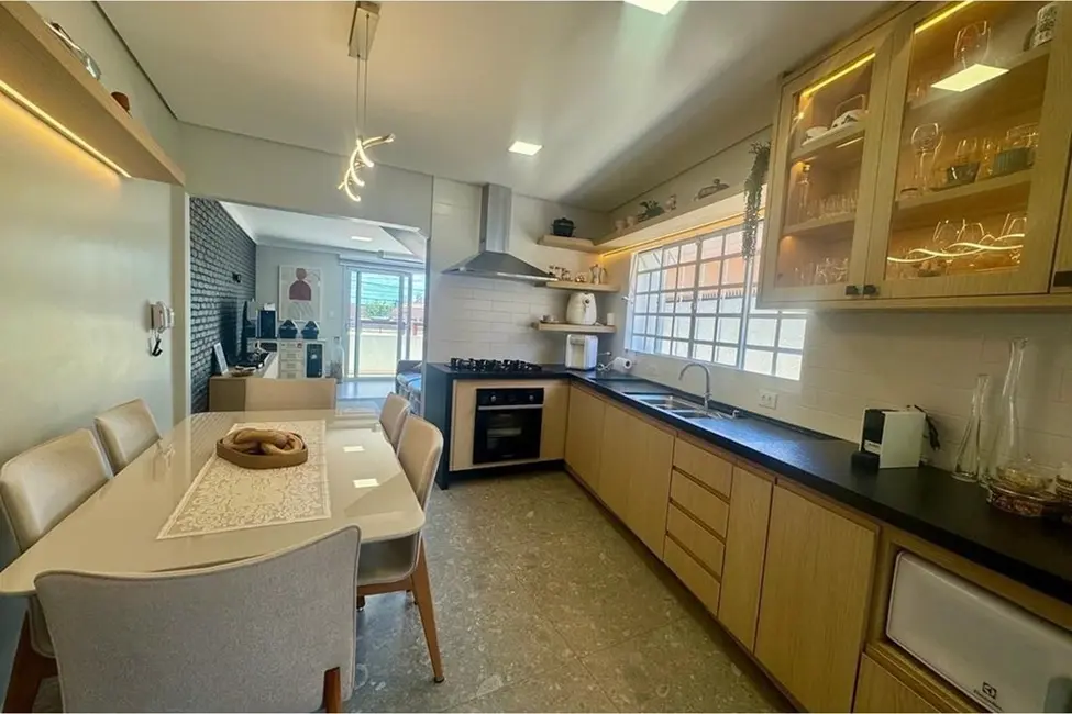 Foto 8 de Casa com 3 quartos à venda, 127m2 em Parque São Domingos, São Paulo - SP