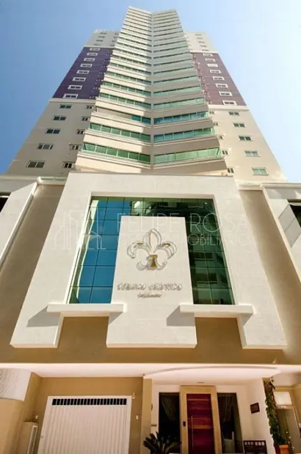 Apartamento com 3 quartos à venda, 160m2 em Centro, Balneario Camboriu - SC - imagem 1 Foto 1 de Apartamento com 3 quartos à venda, 160m2 em Centro, Balneario Camboriu - SC