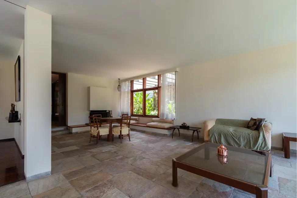 Foto 6 de Casa com 3 quartos à venda, 590m2 em Pacaembu, São Paulo - SP