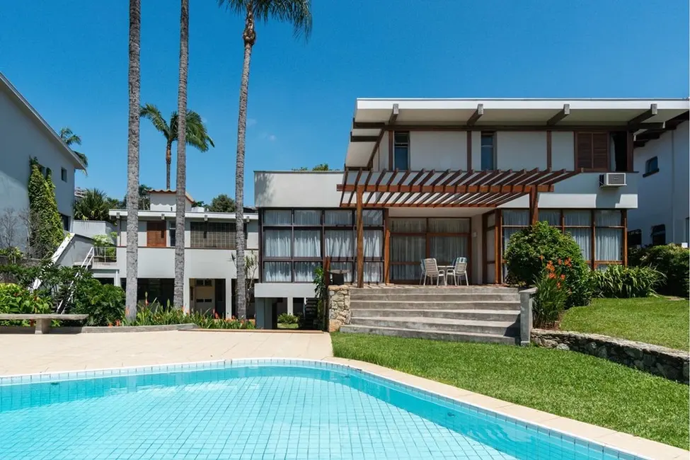 Foto 1 de Casa com 3 quartos à venda, 590m2 em Pacaembu, São Paulo - SP