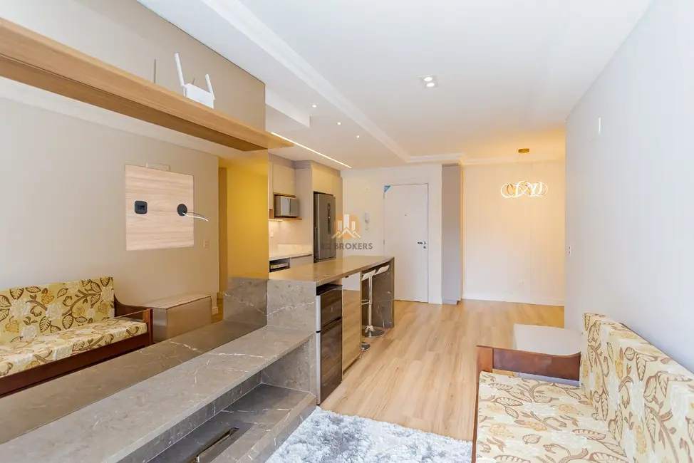 Apartamento com 2 quartos à venda, 72m2 em Bacacheri, Curitiba - PR - imagem 3 Foto 3 de Apartamento com 2 quartos à venda, 72m2 em Bacacheri, Curitiba - PR