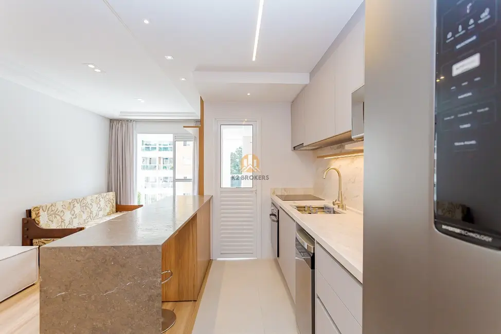 Apartamento com 2 quartos à venda, 72m2 em Bacacheri, Curitiba - PR - imagem 8 Foto 8 de Apartamento com 2 quartos à venda, 72m2 em Bacacheri, Curitiba - PR