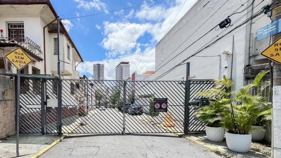 Foto 2 de Casa de Condomínio à venda, 150m2 em Aclimação, São Paulo - SP