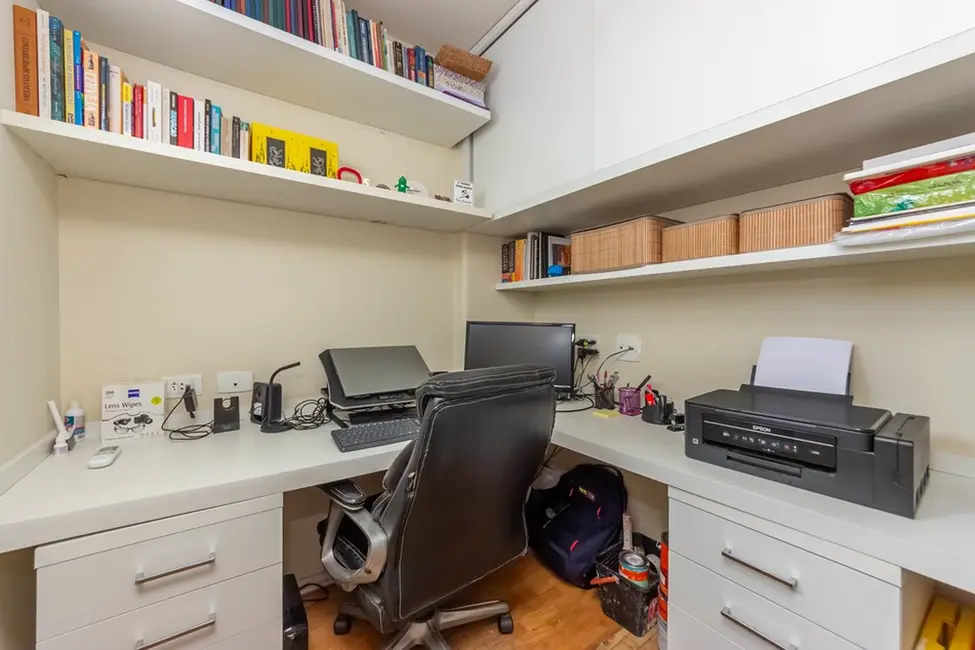 Foto 3 de Apartamento com 3 quartos à venda, 107m2 em Moema, São Paulo - SP