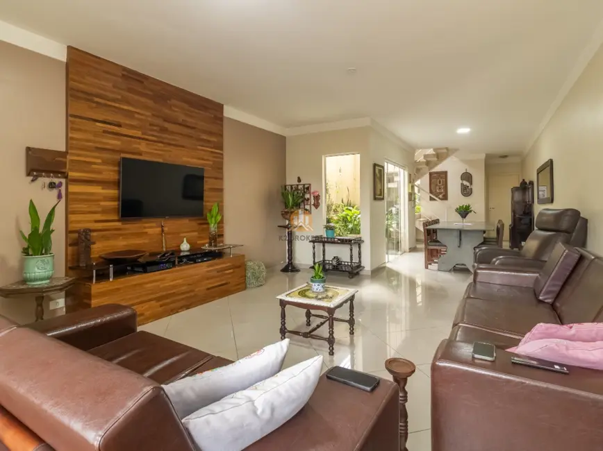 Foto 1 de Casa com 3 quartos à venda, 289m2 em Vila Carrão, São Paulo - SP