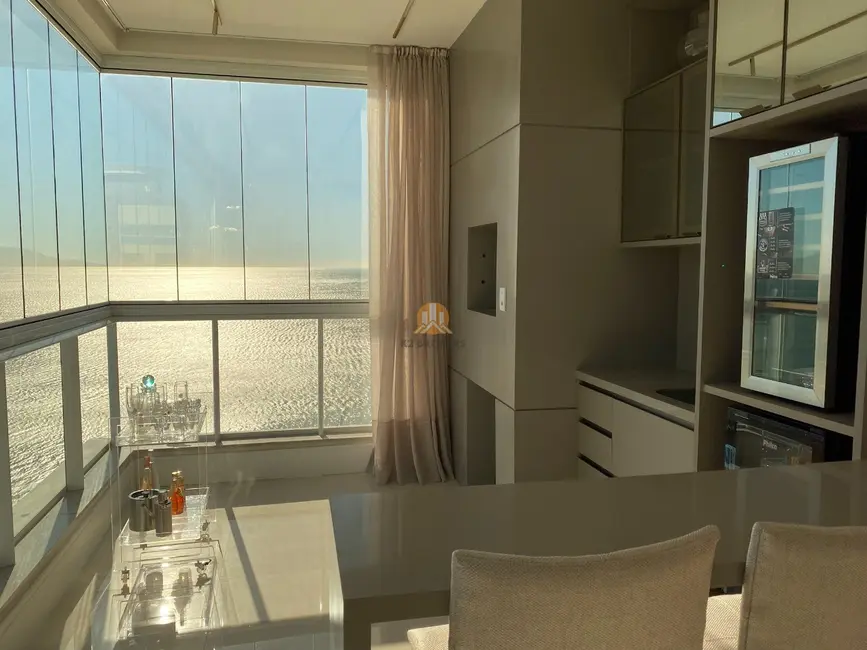 Foto 6 de Apartamento com 4 quartos à venda, 180m2 em Meia Praia, Itapema - SC