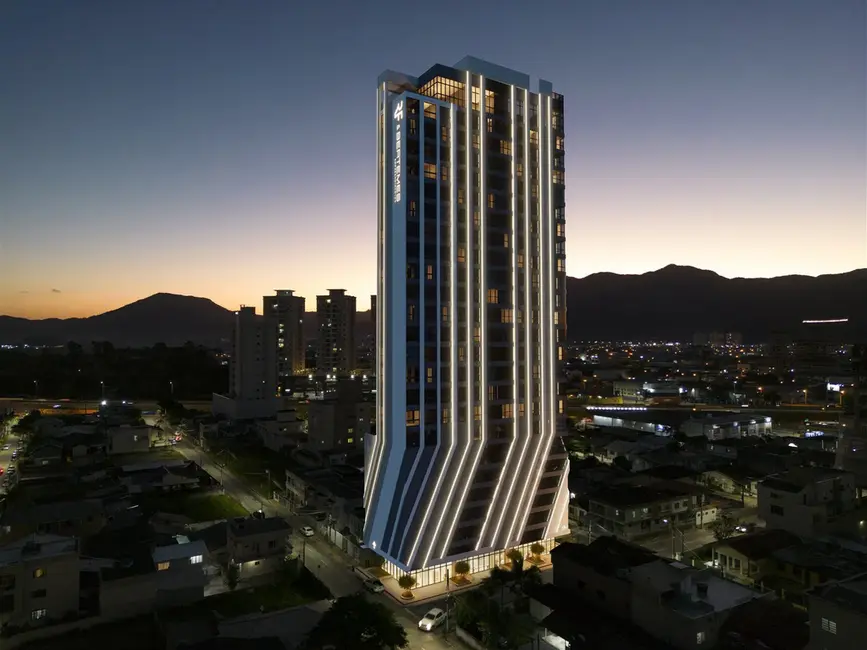 Foto 1 de Apartamento com 1 quarto à venda, 45m2 em Meia Praia, Itapema - SC