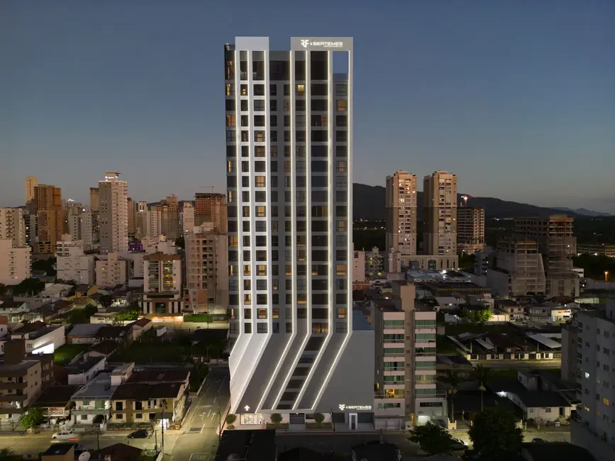 Foto 3 de Apartamento com 1 quarto à venda, 45m2 em Meia Praia, Itapema - SC