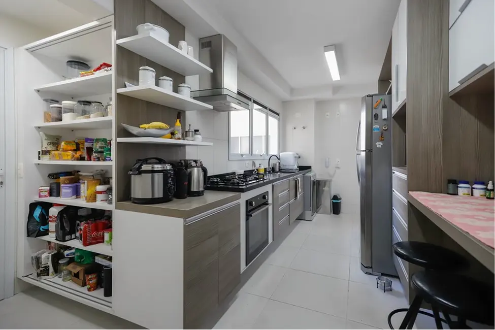 Apartamento com 3 quartos à venda, 202m2 em Água Branca, São Paulo - SP - imagem 4 Foto 4 de Apartamento com 3 quartos à venda, 202m2 em Água Branca, São Paulo - SP