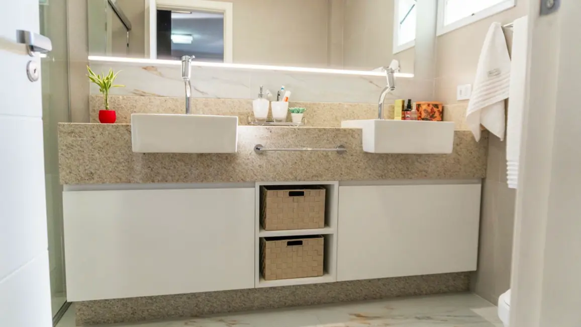 Foto 4 de Casa com 4 quartos à venda, 188m2 em Jardim das Américas, Curitiba - PR