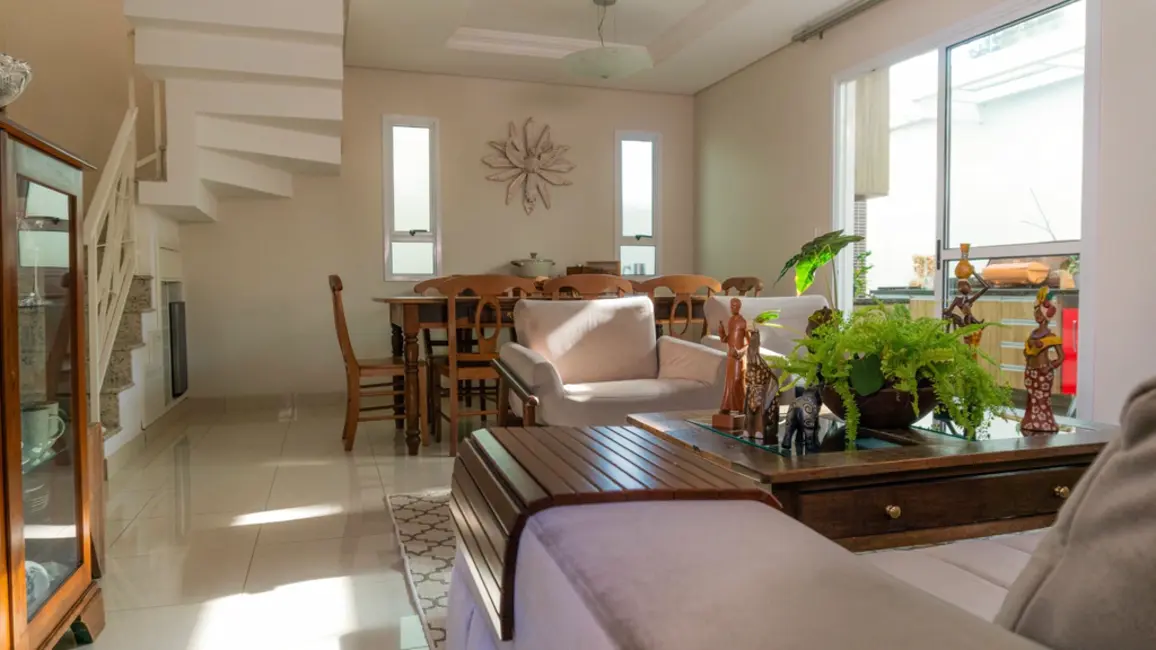 Foto 1 de Casa com 4 quartos à venda, 188m2 em Jardim das Américas, Curitiba - PR