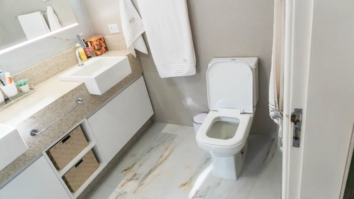 Foto 5 de Casa com 4 quartos à venda, 188m2 em Jardim das Américas, Curitiba - PR