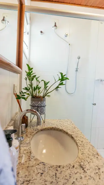 Foto 9 de Casa com 4 quartos à venda, 188m2 em Jardim das Américas, Curitiba - PR