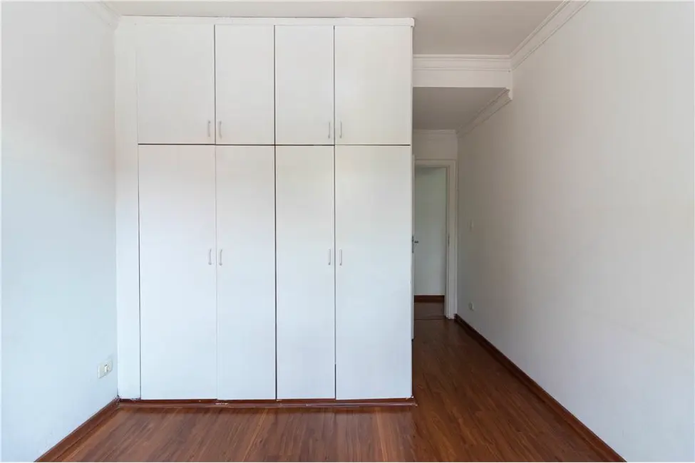 Foto 2 de Apartamento com 2 quartos à venda, 68m2 em Moema, São Paulo - SP