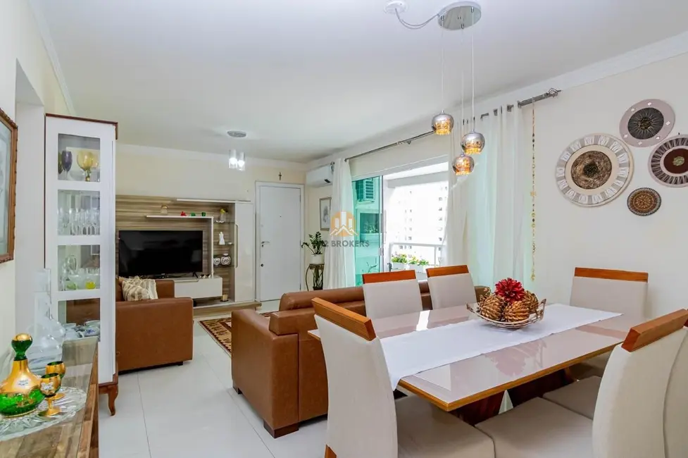 Foto 6 de Apartamento com 4 quartos à venda, 114m2 em Centro, Balneario Camboriu - SC