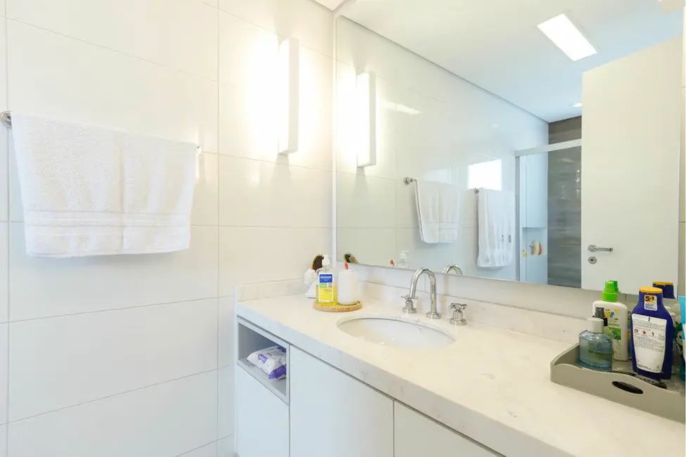 Apartamento com 3 quartos à venda, 241m2 em Água Branca, São Paulo - SP - imagem 4 Foto 4 de Apartamento com 3 quartos à venda, 241m2 em Água Branca, São Paulo - SP