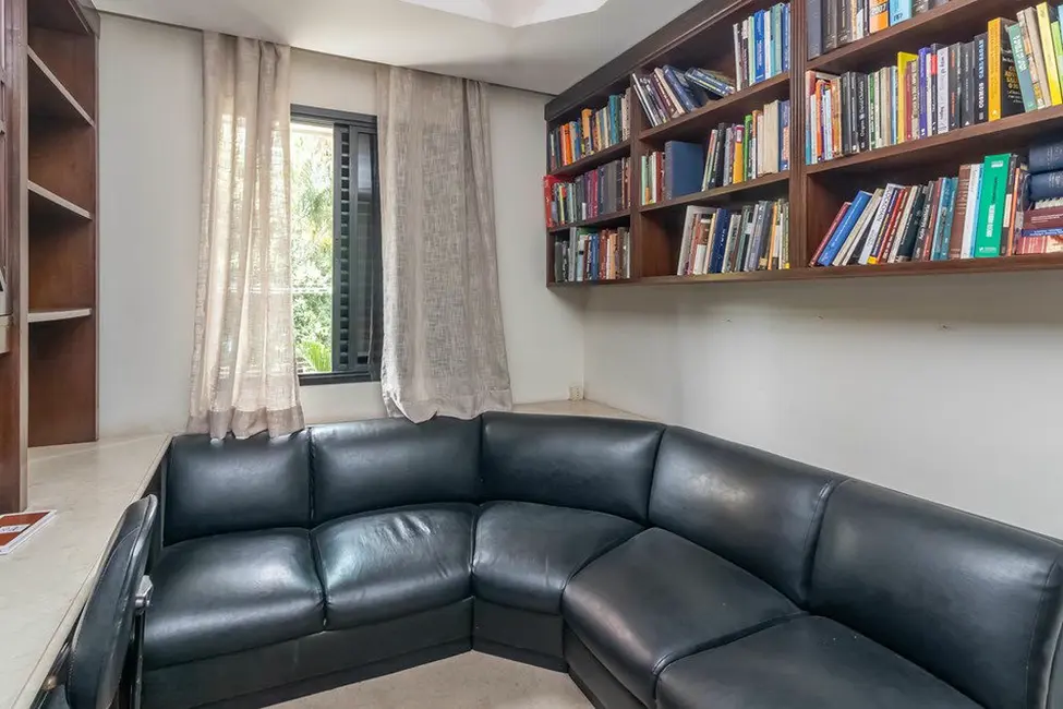 Foto 8 de Apartamento com 4 quartos à venda, 181m2 em Itaim Bibi, São Paulo - SP