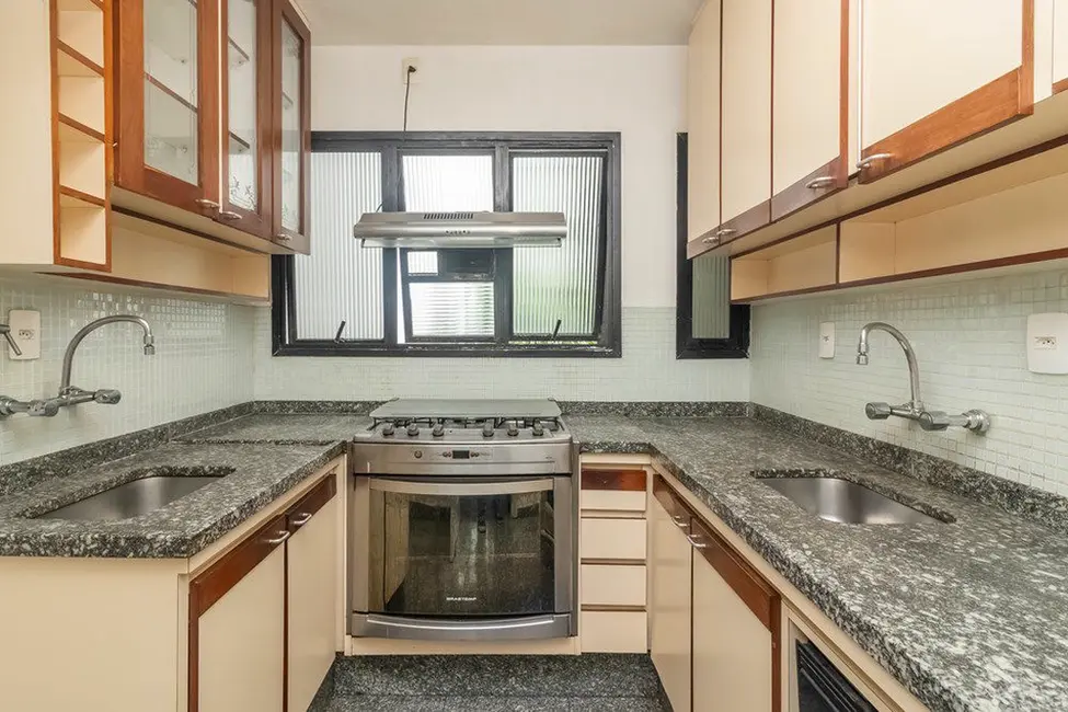 Foto 3 de Apartamento com 4 quartos à venda, 181m2 em Itaim Bibi, São Paulo - SP