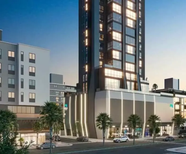 Foto 2 de Apartamento com 3 quartos à venda, 135m2 em Centro, Balneario Camboriu - SC