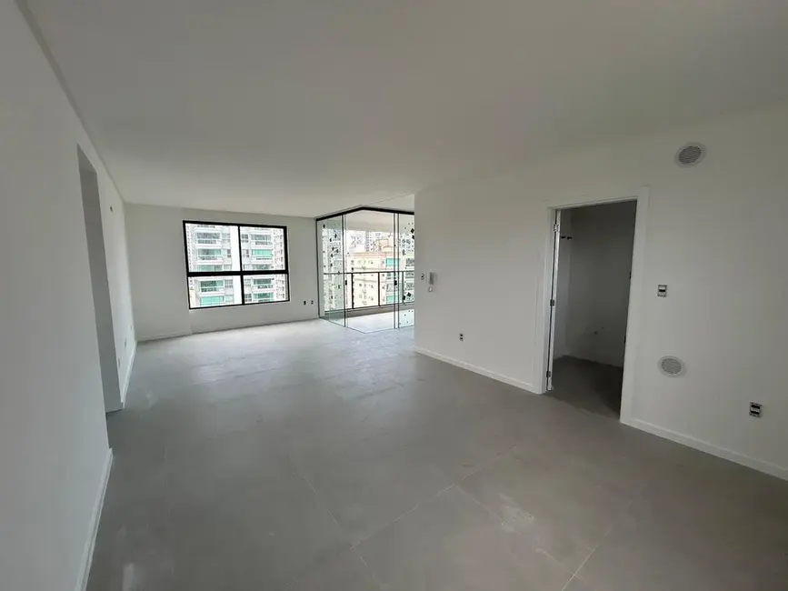 Foto 9 de Apartamento com 3 quartos à venda, 120m2 em Meia Praia, Itapema - SC