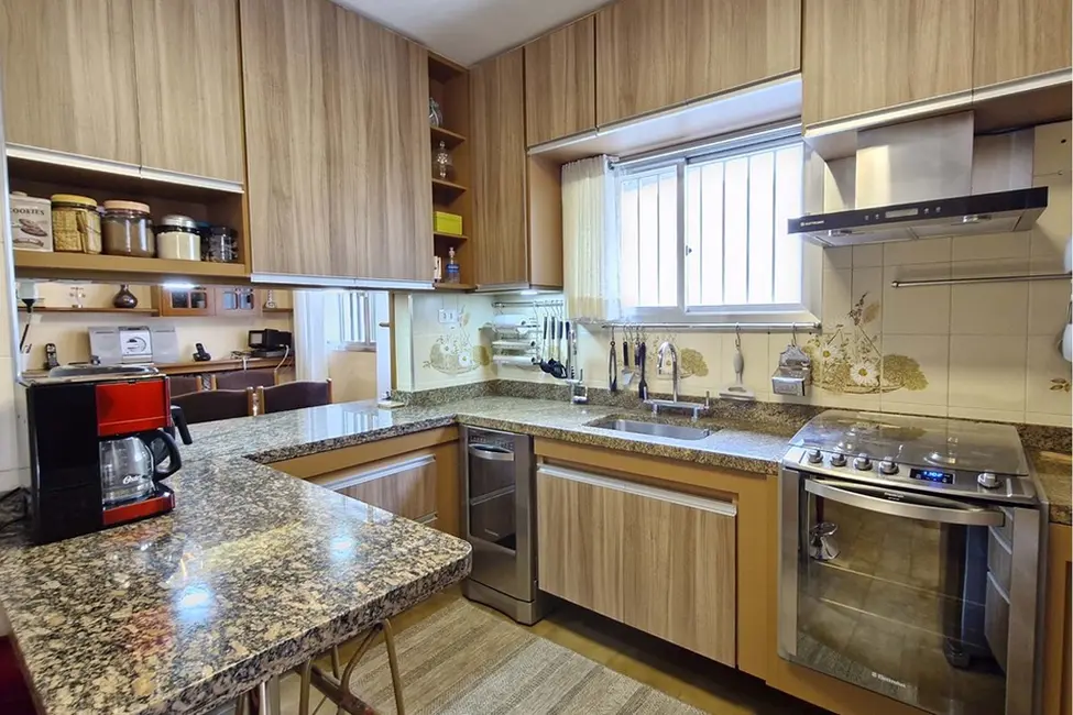 Foto 2 de Casa com 3 quartos à venda, 223m2 em Vila Mascote, São Paulo - SP