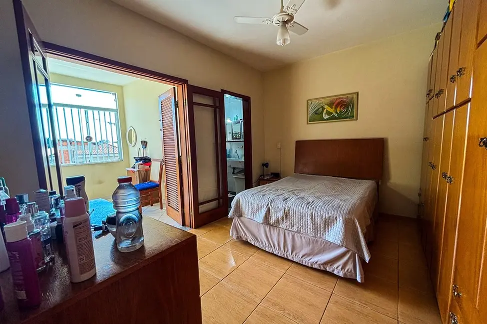 Foto 5 de Casa com 3 quartos à venda, 358m2 em Campo Grande, São Paulo - SP
