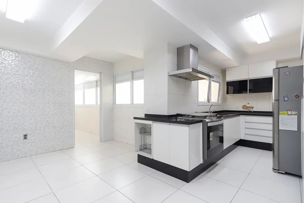 Foto 5 de Apartamento com 4 quartos à venda, 241m2 em Água Branca, São Paulo - SP