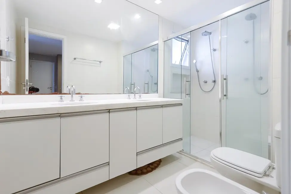 Foto 9 de Apartamento com 4 quartos à venda, 241m2 em Água Branca, São Paulo - SP