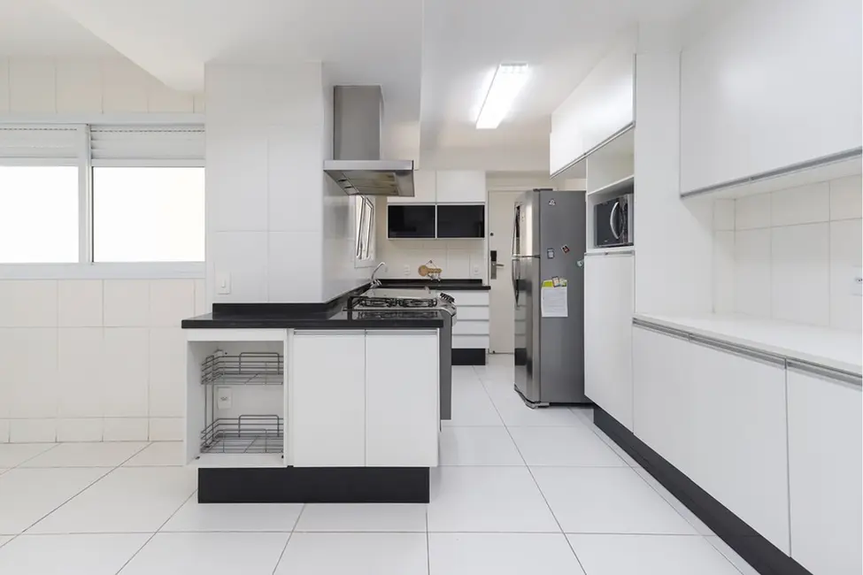 Foto 4 de Apartamento com 4 quartos à venda, 241m2 em Água Branca, São Paulo - SP