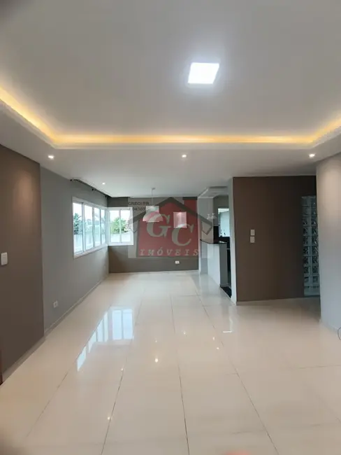 Sobrado com 3 quartos à venda, 181m2 em Alto das Oliveiras, Telemaco Borba - PR - imagem 5 Foto 5 de Sobrado com 3 quartos à venda, 181m2 em Alto das Oliveiras, Telemaco Borba - PR