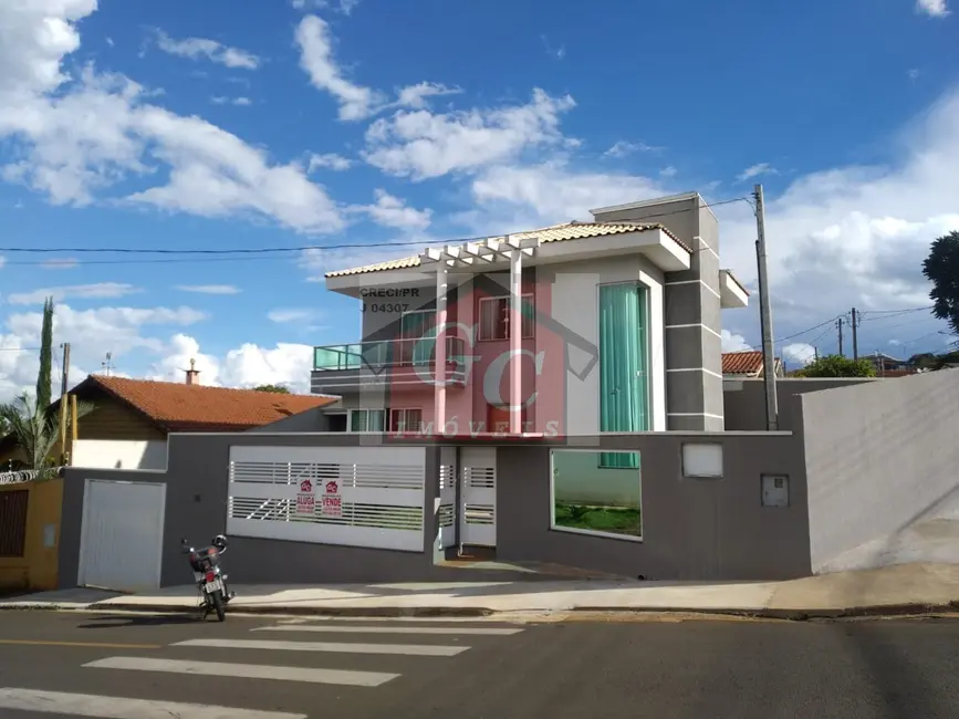 Foto 2 de Sobrado com 3 quartos à venda, 181m2 em Alto das Oliveiras, Telemaco Borba - PR