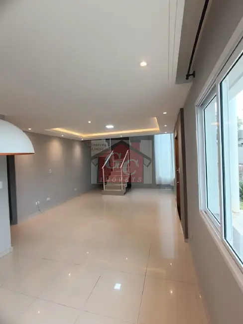 Sobrado com 3 quartos à venda, 181m2 em Alto das Oliveiras, Telemaco Borba - PR - imagem 6 Foto 6 de Sobrado com 3 quartos à venda, 181m2 em Alto das Oliveiras, Telemaco Borba - PR