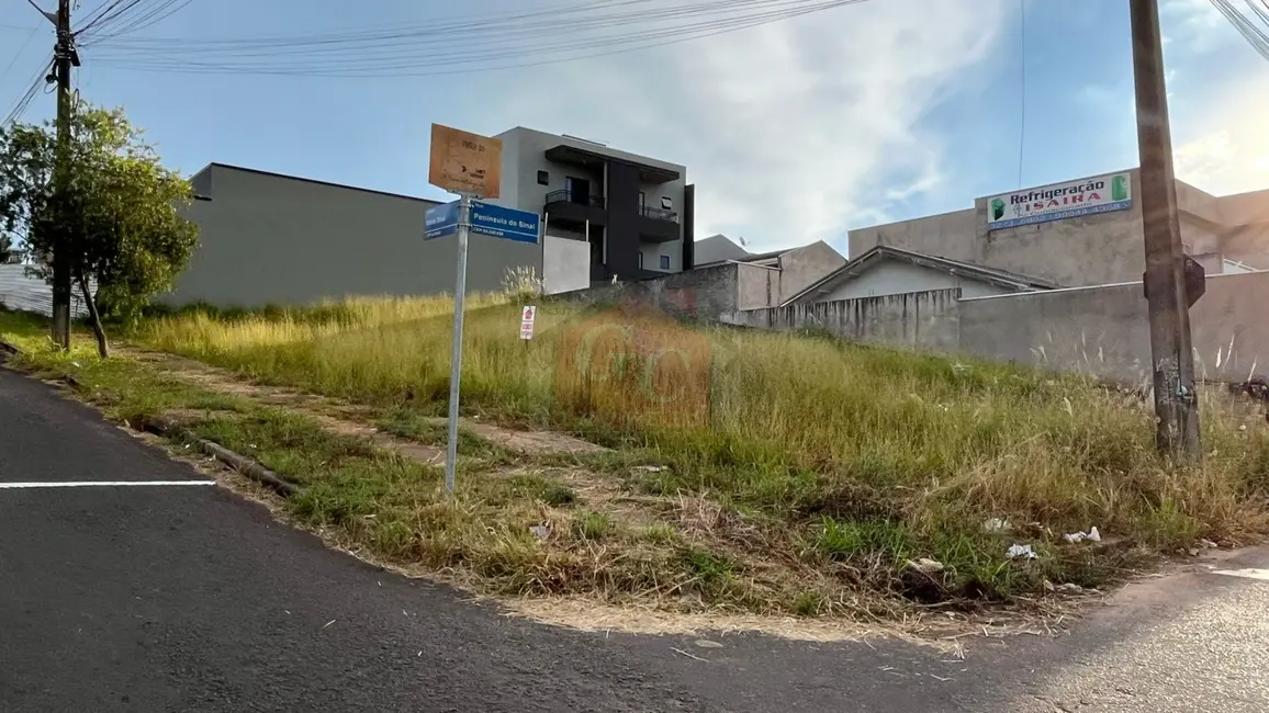 Foto 1 de Terreno / Lote à venda, 377m2 em Telemaco Borba - PR