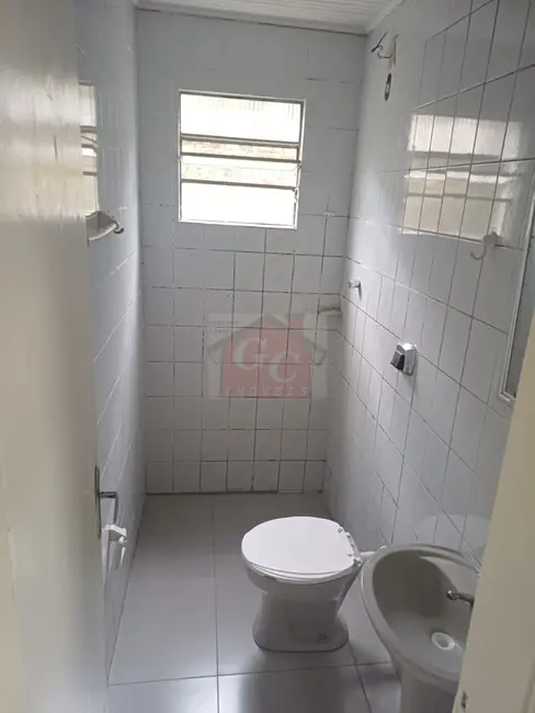 Foto 5 de Casa com 2 quartos para alugar, 75m2 em Jardim Europa, Telemaco Borba - PR