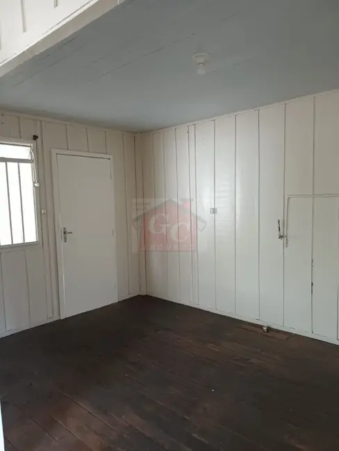 Casa com 3 quartos para alugar, 80m2 em Jardim Bom Jesus, Telemaco Borba - PR - imagem 2 Foto 2 de Casa com 3 quartos para alugar, 80m2 em Jardim Bom Jesus, Telemaco Borba - PR