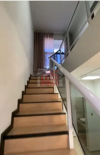 Sobrado com 3 quartos à venda, 147m2 em Jardim Monte Carlo, Telemaco Borba - PR - imagem 9 Foto 9 de Sobrado com 3 quartos à venda, 147m2 em Jardim Monte Carlo, Telemaco Borba - PR