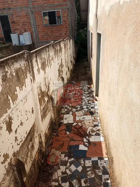 Casa com 2 quartos para alugar, 60m2 em Jardim Itália, Telemaco Borba - PR - imagem 3 Foto 3 de Casa com 2 quartos para alugar, 60m2 em Jardim Itália, Telemaco Borba - PR