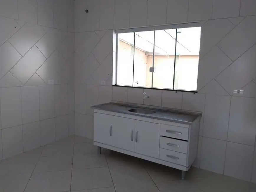 Foto 6 de Sobrado com 3 quartos para alugar, 90m2 em Alto das Oliveiras, Telemaco Borba - PR