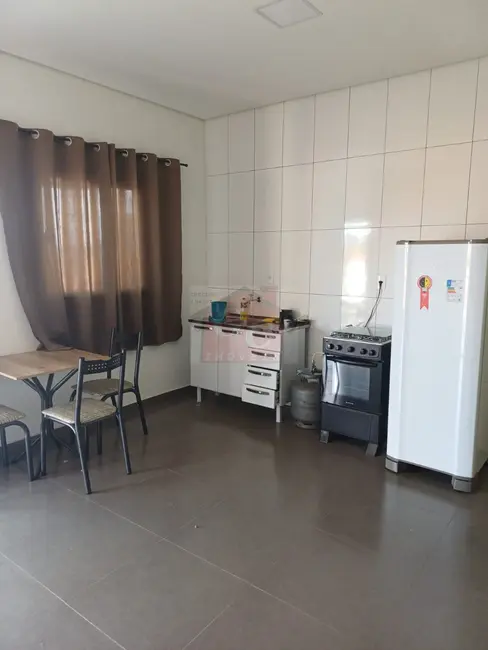 Foto 7 de Apartamento com 1 quarto para alugar, 40m2 em Centro, Telemaco Borba - PR