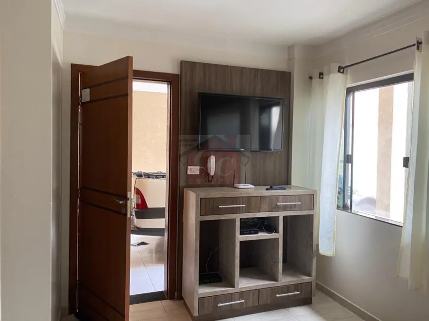 Sobrado com 3 quartos à venda, 97m2 em Jardim Alegre, Telemaco Borba - PR - imagem 9 Foto 9 de Sobrado com 3 quartos à venda, 97m2 em Jardim Alegre, Telemaco Borba - PR