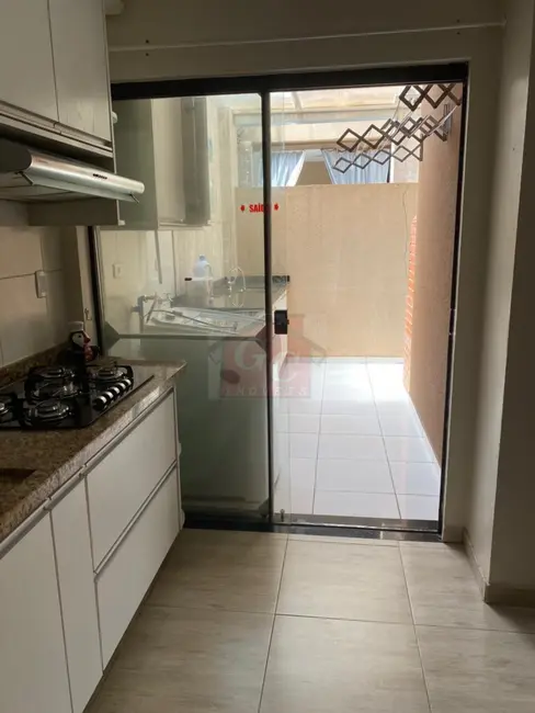 Sobrado com 3 quartos à venda, 97m2 em Jardim Alegre, Telemaco Borba - PR - imagem 7 Foto 7 de Sobrado com 3 quartos à venda, 97m2 em Jardim Alegre, Telemaco Borba - PR
