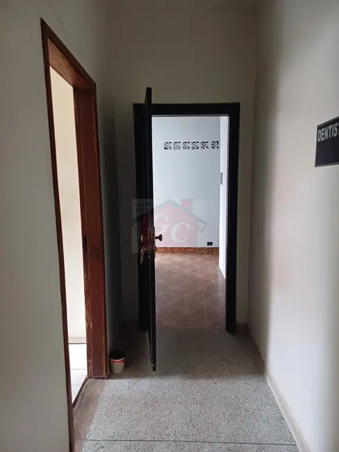 Apartamento com 3 quartos para alugar, 100m2 em Centro, Telemaco Borba - PR - imagem 9 Foto 9 de Apartamento com 3 quartos para alugar, 100m2 em Centro, Telemaco Borba - PR