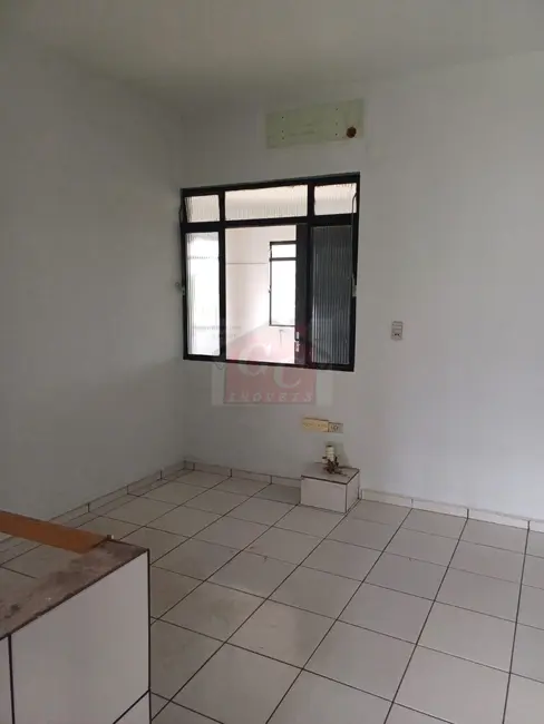 Apartamento com 3 quartos para alugar, 100m2 em Centro, Telemaco Borba - PR - imagem 6 Foto 6 de Apartamento com 3 quartos para alugar, 100m2 em Centro, Telemaco Borba - PR